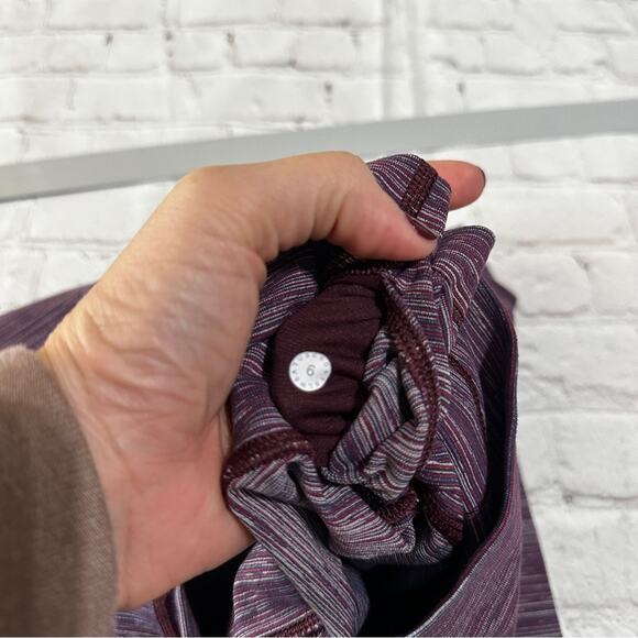 Lululemon Capri leggings - Picture 7 of 9
